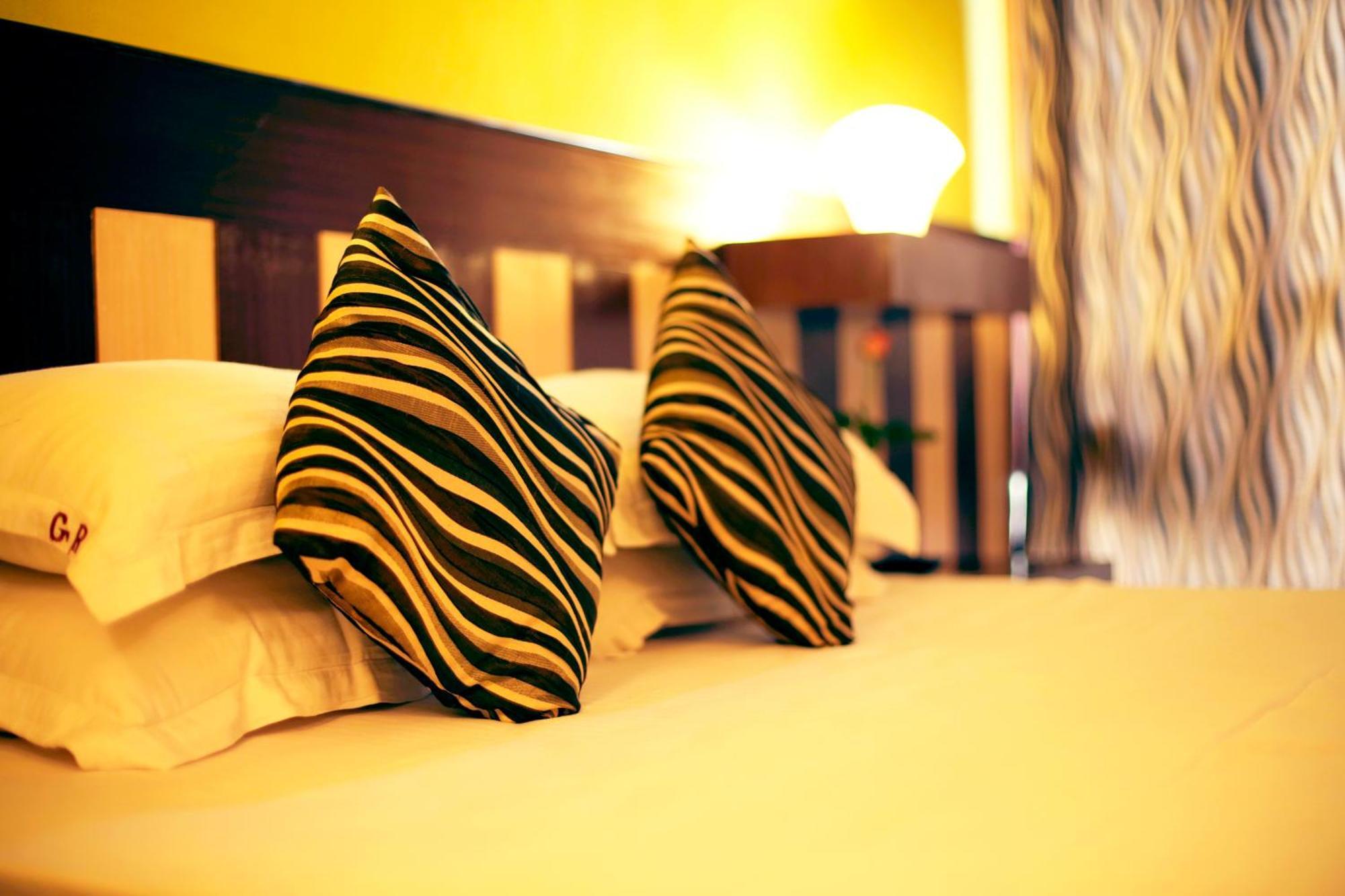 מנאלי Hotel Glacier Resort מראה חיצוני תמונה