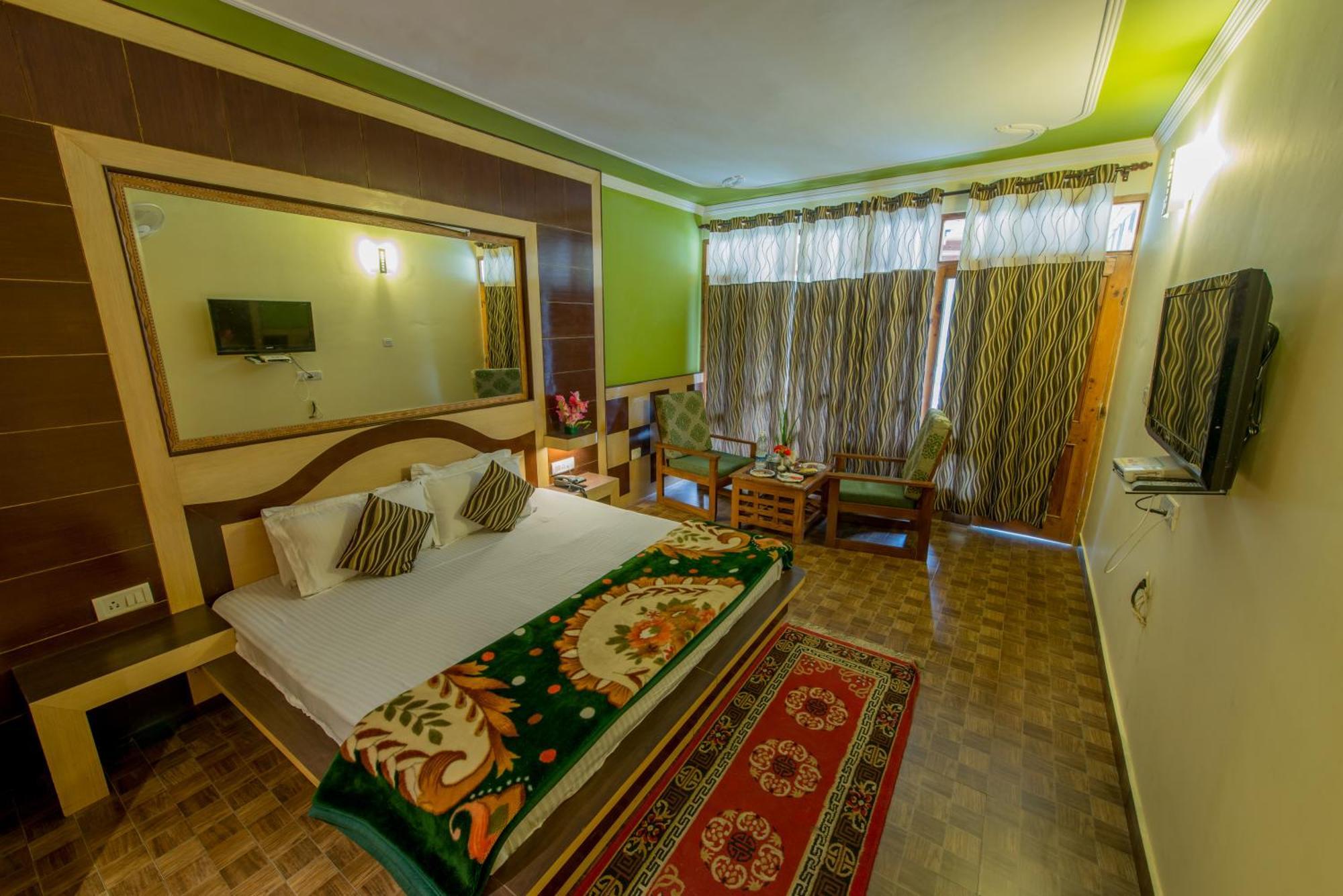 מנאלי Hotel Glacier Resort מראה חיצוני תמונה