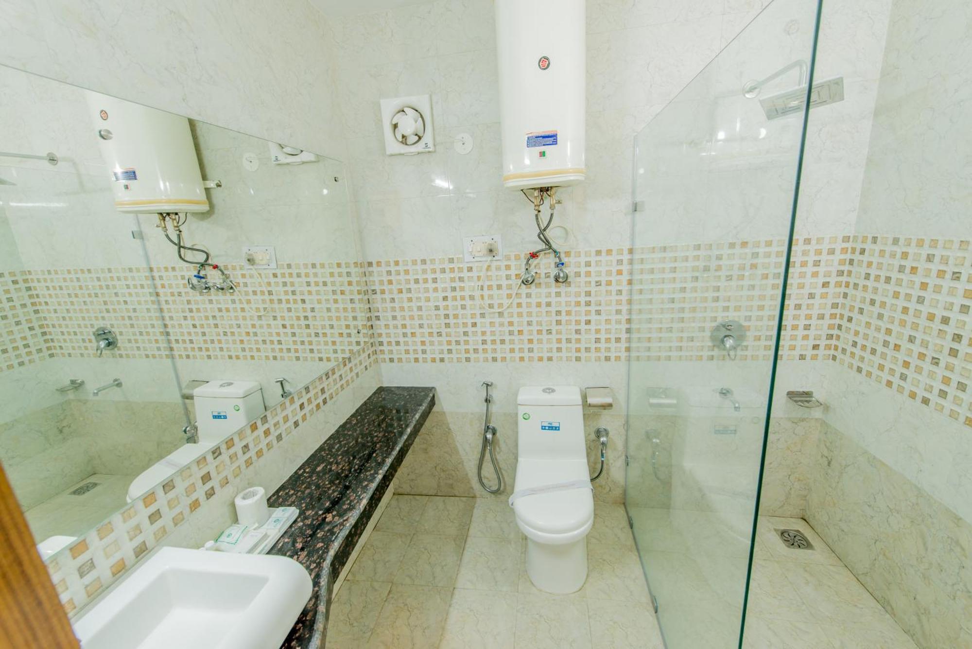 מנאלי Hotel Glacier Resort מראה חיצוני תמונה